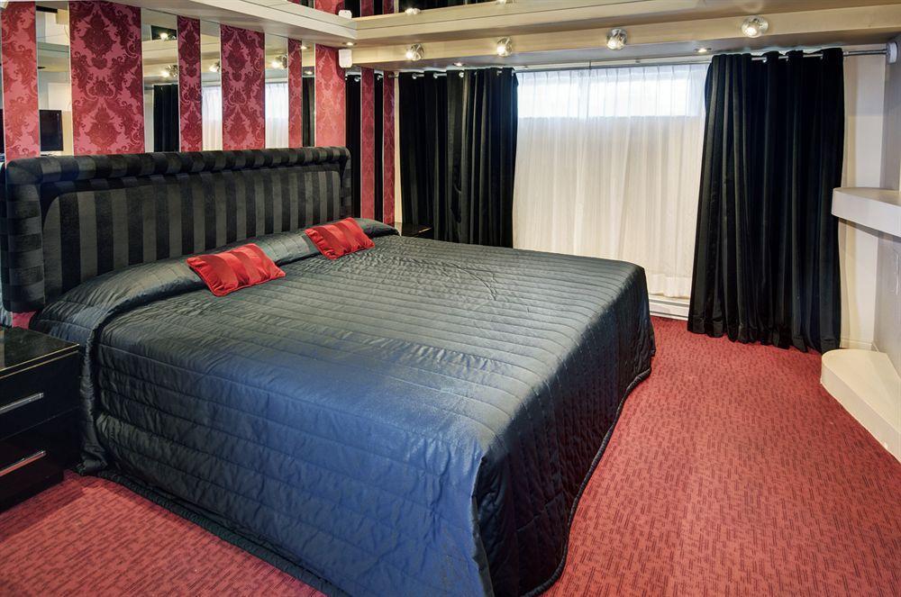Motel Labarre ロンゲール エクステリア 写真