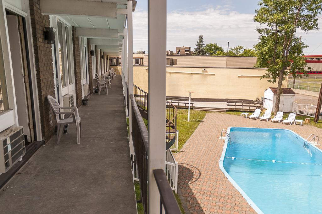 Motel Labarre ロンゲール エクステリア 写真